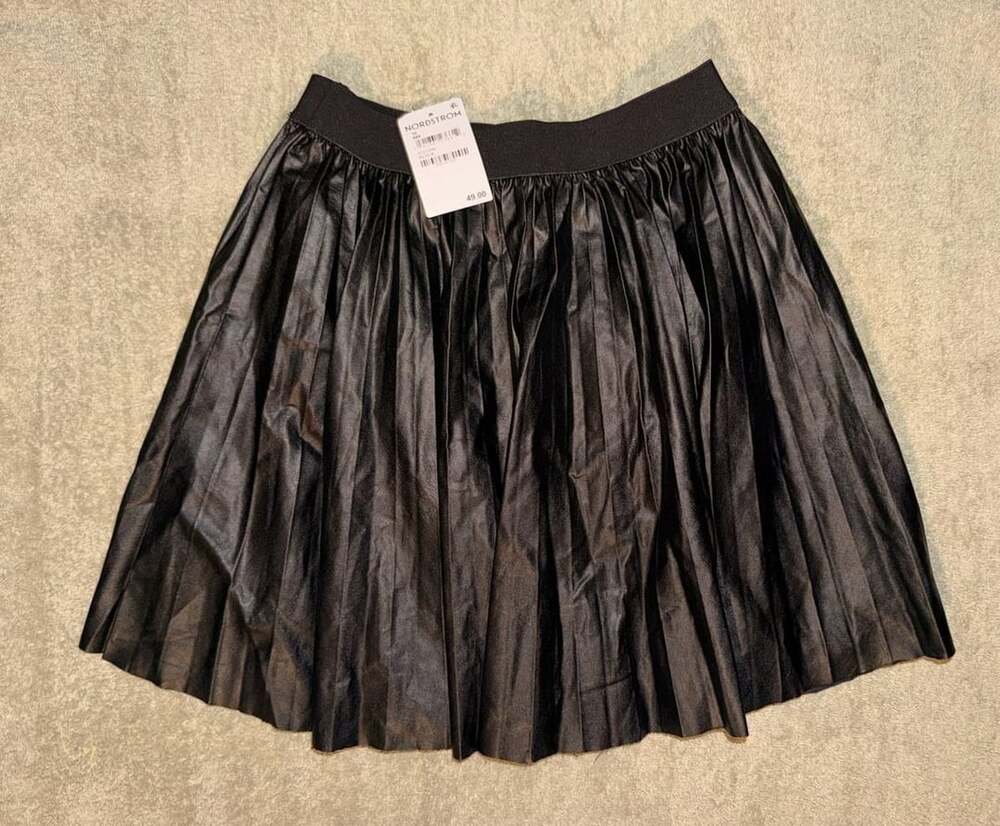 NWT Truly Me by Sara Sara Faux Leather Pleated Skirt Black Size 10 kids